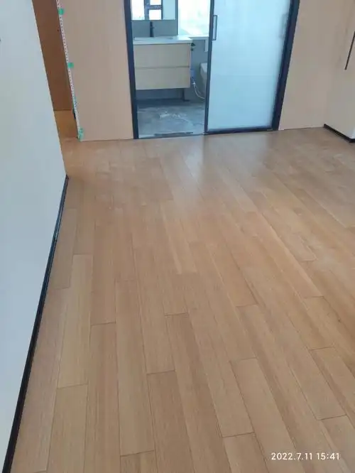 简约而不简单,久盛地板番龙眼原木色,给你不一样的视觉盛宴!