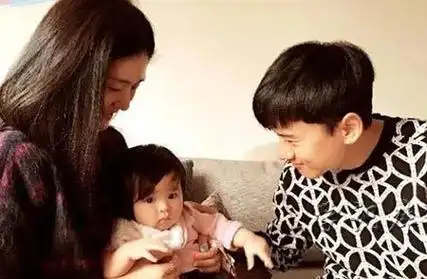 谢娜二胎生的男孩女孩 - 新星集网