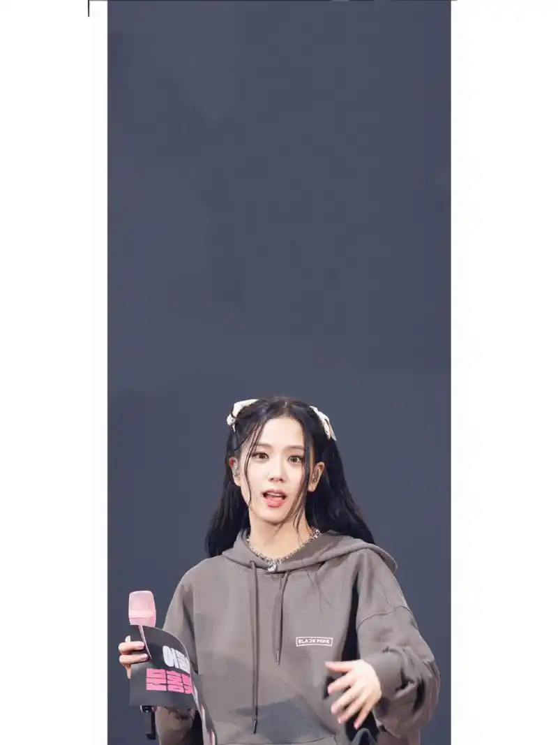 世巡首尔站jisoo精修壁纸