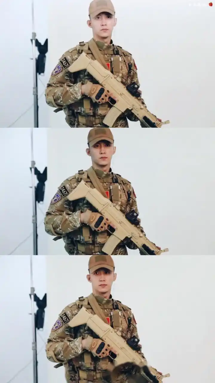 黄景瑜在新剧《亲爱的戎装》中饰演梁牧泽这一角色,他自带硬汉气息