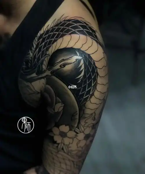 娄底纹身 ##韶关纹身 ##画龙 ##广州纹身 ##传统纹身 ##过肩龙