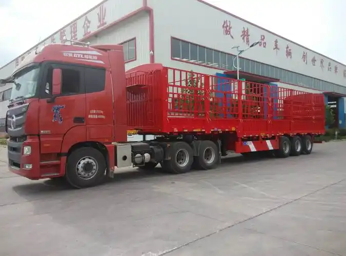 山东鸿盛车业有限公司 仓栏半挂车新型售价公告 商品大图