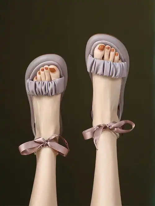 陈摸鱼气质蝴蝶结串珠松糕厚底凉鞋来啦