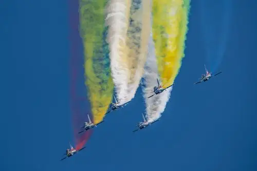 歼10战斗机八一飞行表演队