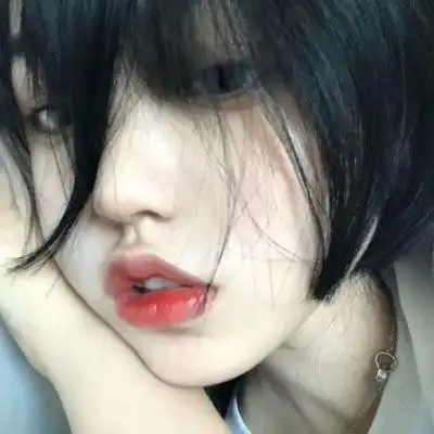 最新精选气质网红小姐姐微信头像,女生头像图片-回车桌面