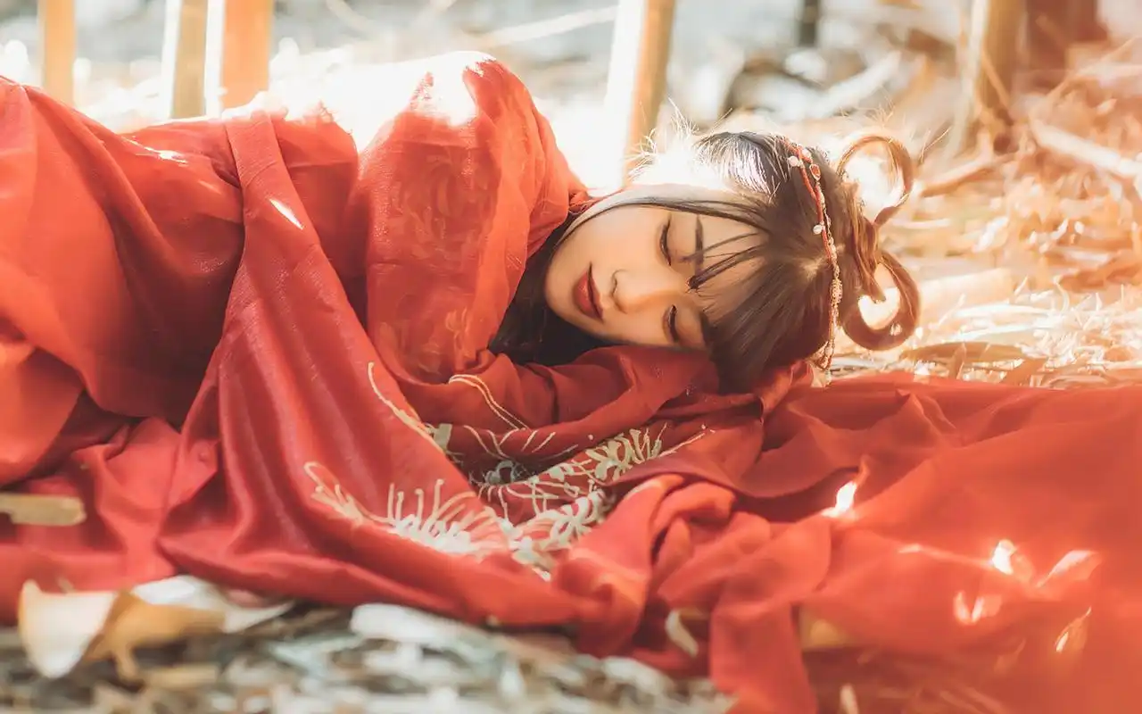 古风汉服绝色美女竹林写真图片桌面壁纸