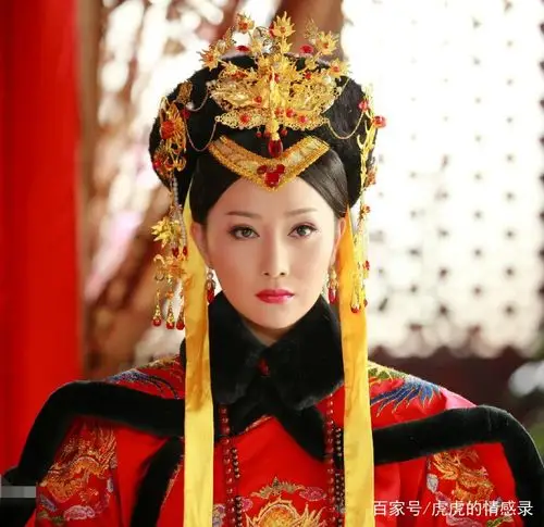 蒋林静不施粉黛的美丽脸庞,成为"最美皇后"太清新自然!