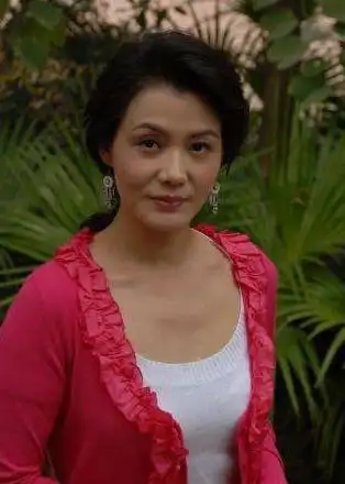 她是孟庭丽,因劳累过度导致去世,享年50岁,去世后将器官捐献