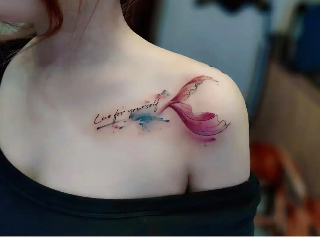 适合锁骨的小清新纹身图案 揭阳恩刺青