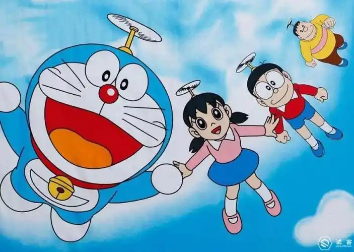 可选中,还可以搭载一名队友,可以穿越地形 再新出个皮肤叫机器猫刘禅