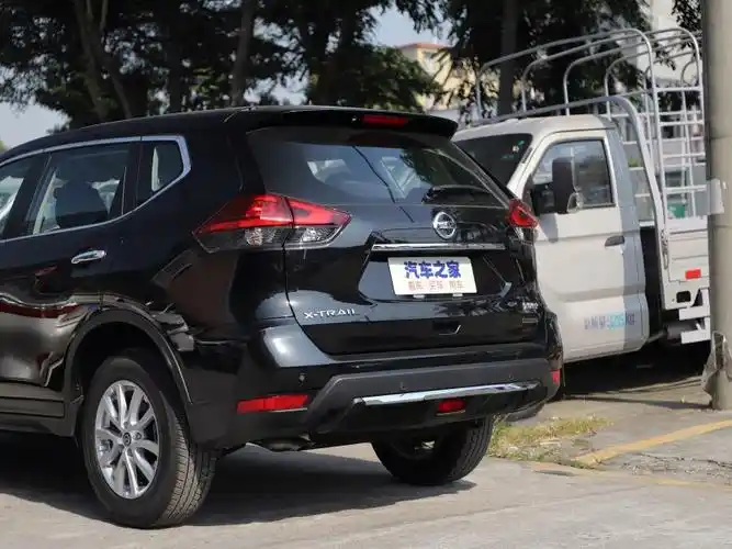 东风日产 奇骏 2020款 2.0l xe cvt 2wd时尚版