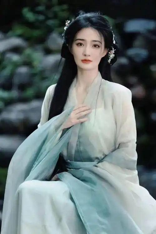 被陈都灵 关晓彤 徐璐的古风写真惊艳到了!_摄影_美人_古装