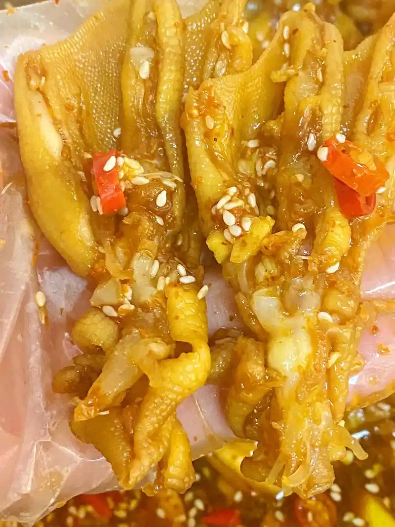 【无骨鸭掌】让你尽享美味,别墅的厨.08鸭掌,这道有着令人无 - 抖音