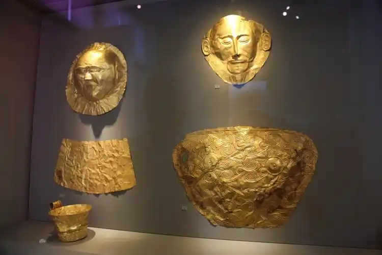 希腊雅典面对众神