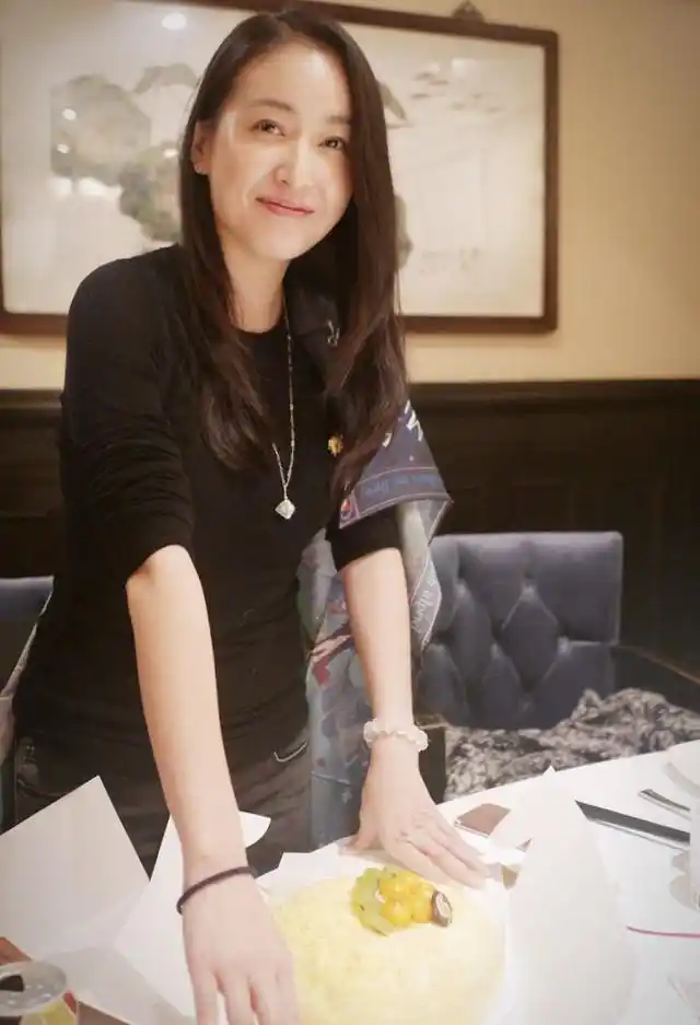 古装女神鲍逸琳,曾和刘亦菲撞脸,却意外成就最美杨不悔