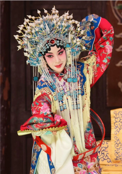 "戏聚石景山——戏曲艺术爱好者培训"之京剧《贵妃醉酒》(青少年组)