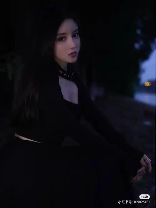 暗黑系森林写真