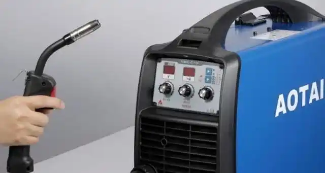 气保焊飞溅大是电压大还是小