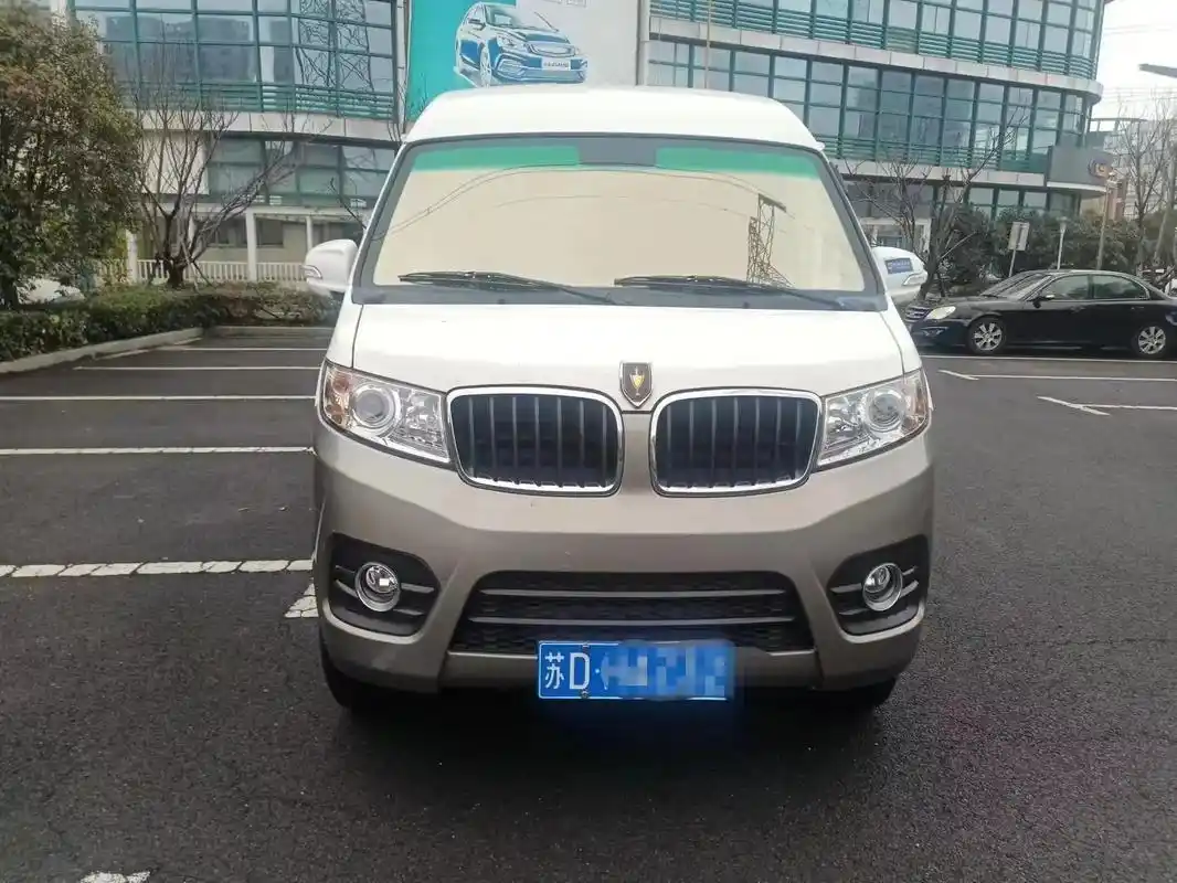 刚到手几千公里的金杯小海狮x30l,加长版,六座,后座椅可侧 - 抖音