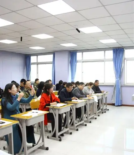 桃李竞放吐芬芳,潜心教育笃志行—记唐山市第十一中学班主任基本功