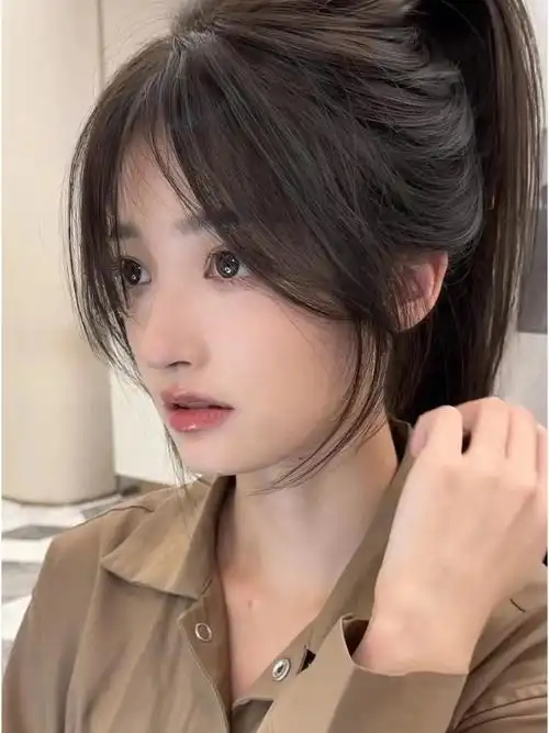 不挑任何脸型的法式八字刘海谁剪谁爱