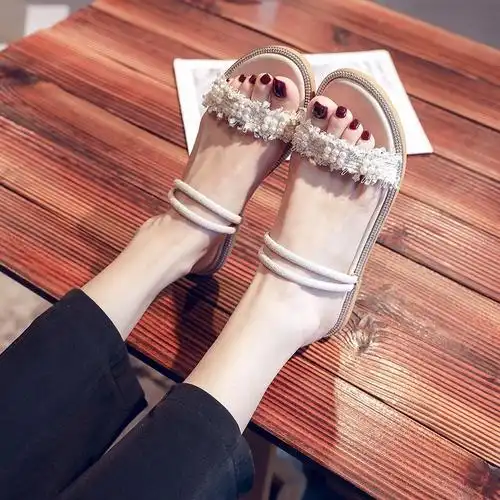 凉鞋女仙女风2021年新款一字两穿平底低跟网红水钻凉拖鞋甄萌黑色39