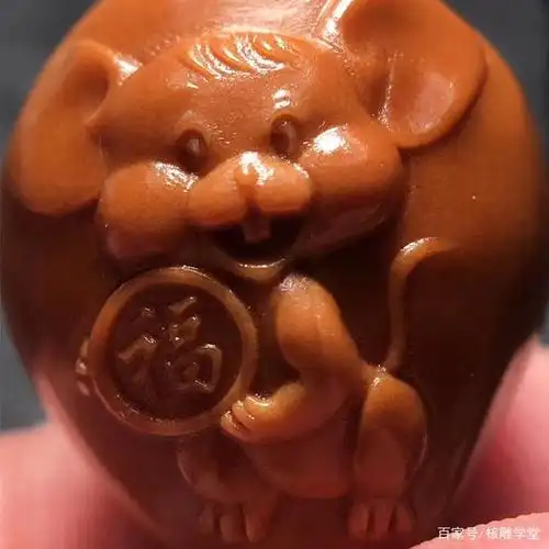 每个核雕背后都讲述自己的故事