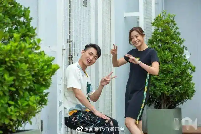 周嘉洛和林凯恩(iris)这对银幕情侣6月2号现身将军