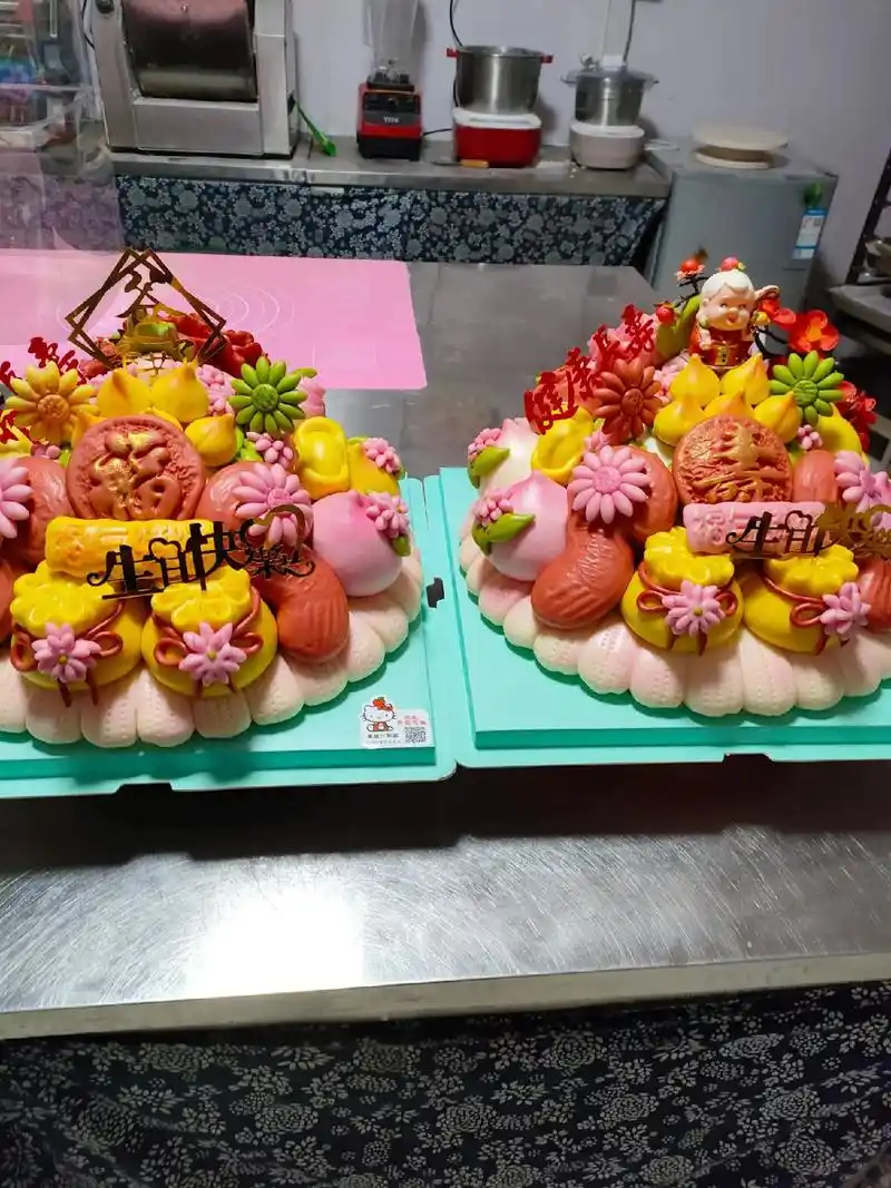 祝寿蛋糕 #花样馒头 #纯手工打造 #好蛋糕送给最重要的人 - 抖音