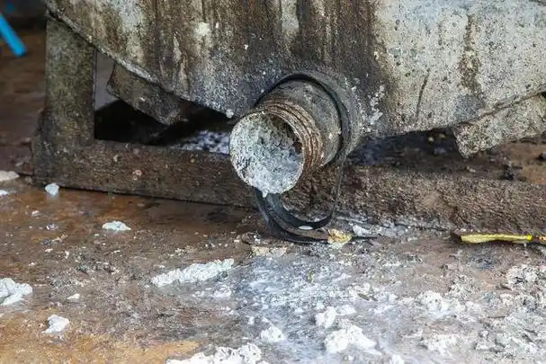 人体健康和环境造成明显的安全风险,与一些强酸,强碱等传统清洁剂相比