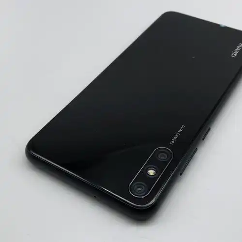 华为【畅享 10e】全网通 幻夜黑 4g/64g 国行 95成新