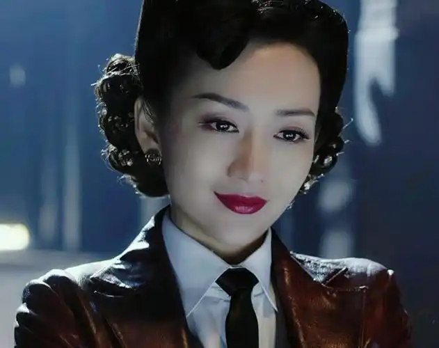 《无间》:出场就把男五号看呆,这才是谍战剧女特工该有的颜值