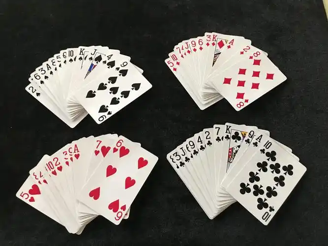 为什么魔术师可以一秒钟分离扑克牌花色?揭秘后真简单