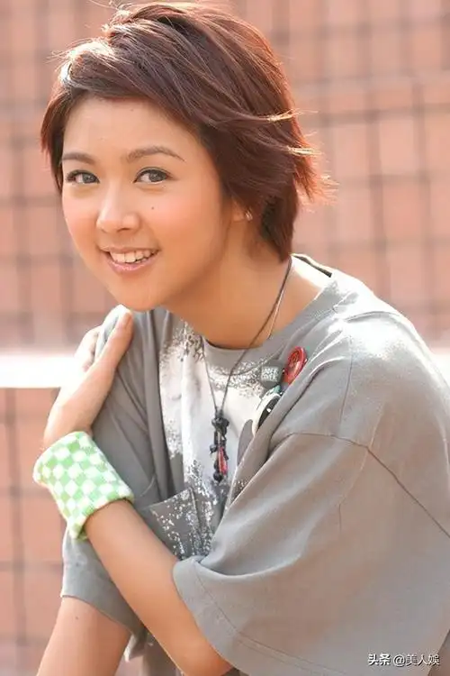 薛凯琪疑似整容瘦到脱相,样子变了,网友笑她像网红