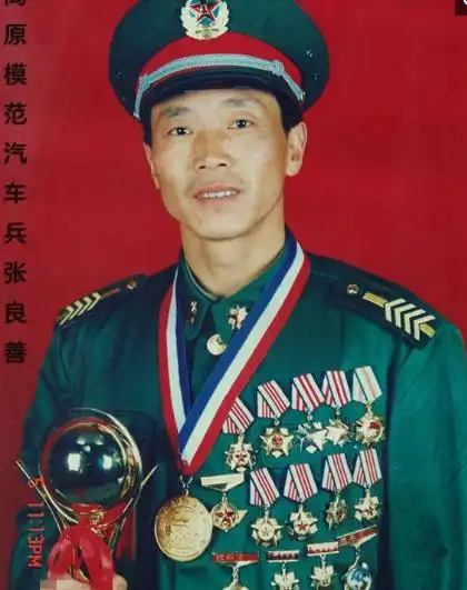 这个兵被困雪山成野人妻子难产妹妹病故父亲哭瞎眼