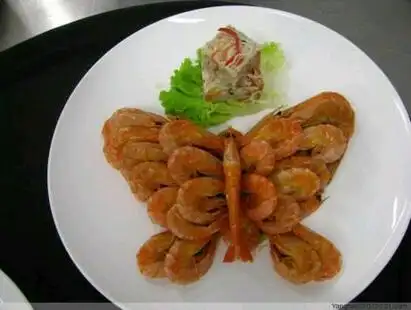 菜谱大全 特色食谱 美食diy 虾怎么摆盘好看,蝴蝶拼盘的做法