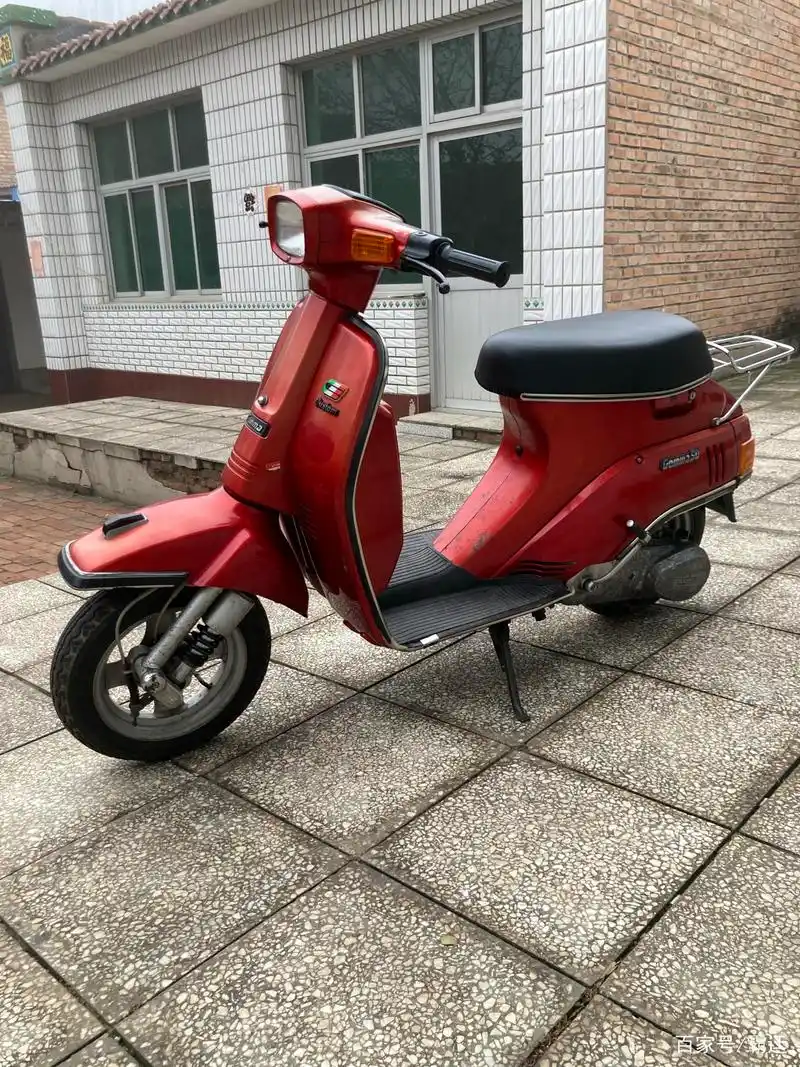 81年铃木cs50摩托车