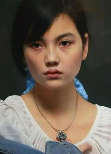 冷军的画,价值很高,最贵的拍了2.5个亿!