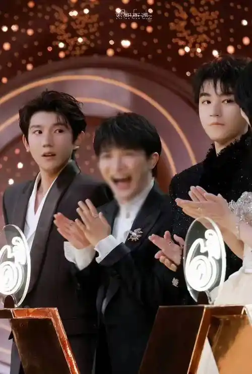 exo举办11周年见面会,而世纪大战的tfboys真的会举办10周年吗?