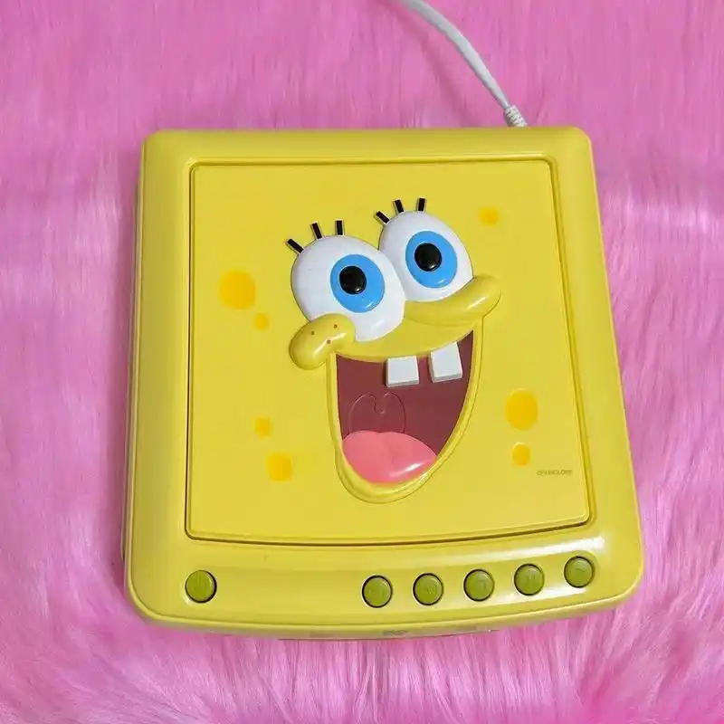 海绵宝宝 dvd播放器 05年出品 dvd播放器 带电视插头 也可以听cd 中古