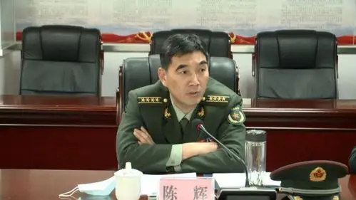 1月28日,市委常委,吉安军分区政委陈辉带队到我县就党管武装工作开展