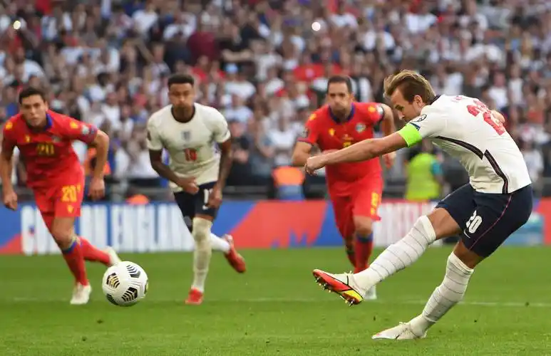 欧洲足球锦标赛决赛:意大利队胜英格兰队获本届冠军-三和体育