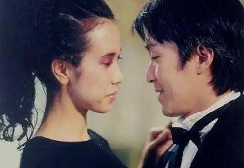 朱茵一「怪癖」让周星驰无法忍受移情莫文蔚,黄贯中却为此坚持了(3)