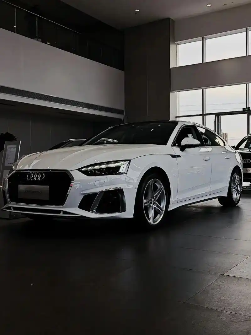 轿跑颜值天花板96 奥迪a5.德国纯进口40万左右 最美轿跑 - 抖音