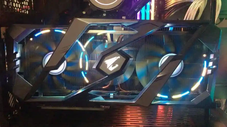 技嘉2080ti大雕简单开箱多图