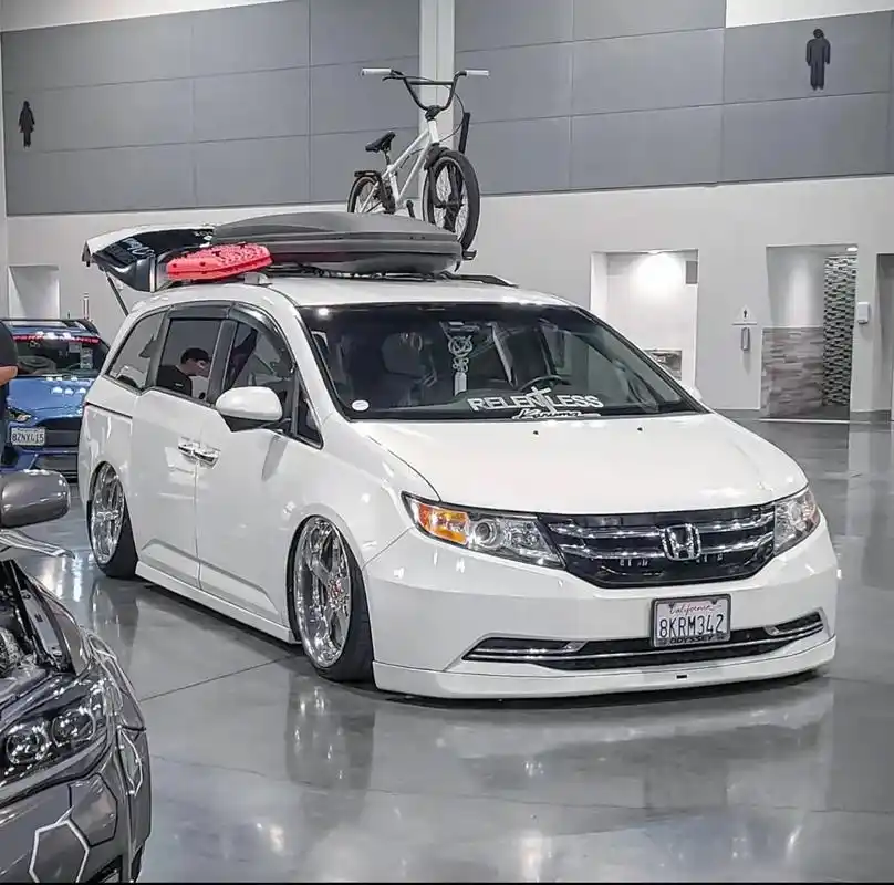 rb1奥德赛 #热爱改装分享 #每天推荐好车 #低趴姿态  - 抖音