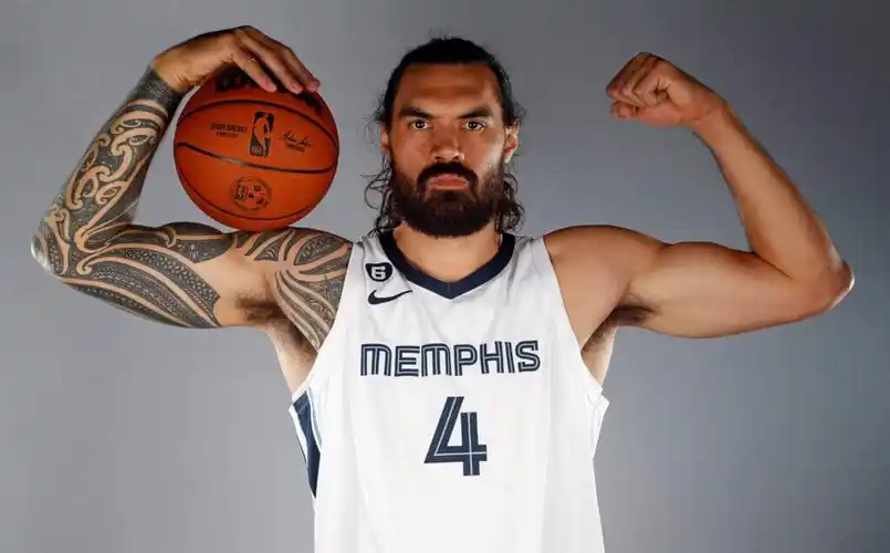 灰熊11连胜之下的守护神,史蒂文·亚当斯的真实效益!_斯蒂芬亚当斯_比