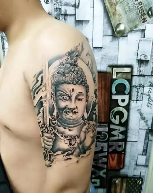 手臂不动明王纹身图片