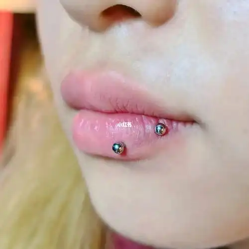 上海穿孔横唇钉