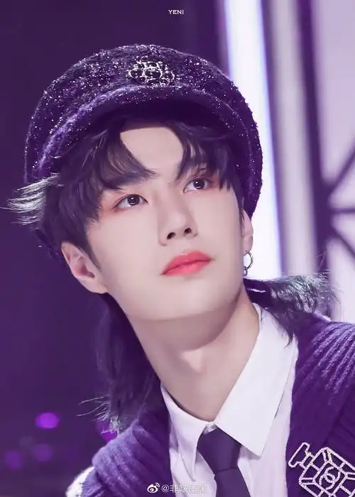 王一博抖音上新了!奶膘眉眼wink卡点!